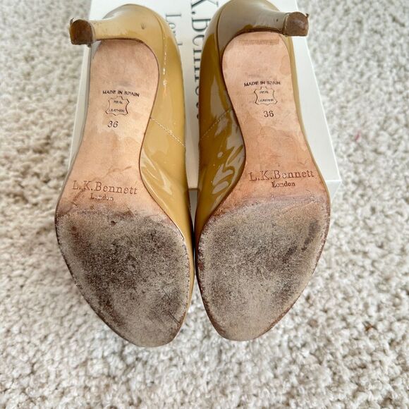 LK Bennett US 6 EU36 Shilo Taupe Patent Leather Round Toe Pumps Classic Designer - Picture 8 of 8